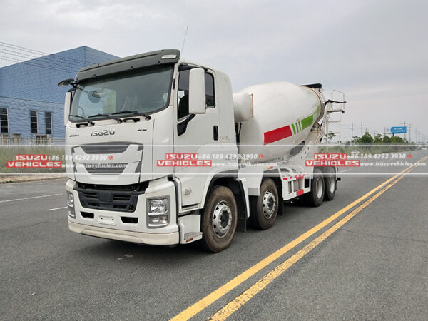 ISUZU Concrete Mixer Truck Front