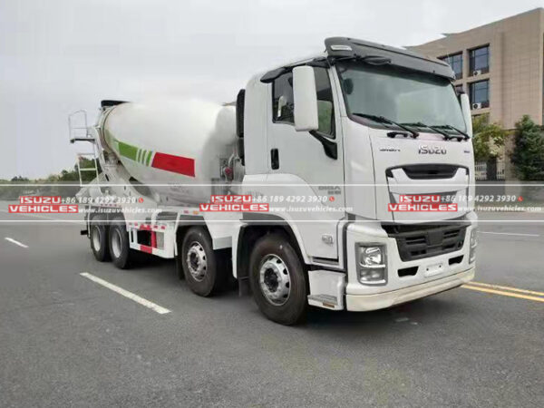 ISUZU Concrete Mixer Truck Right