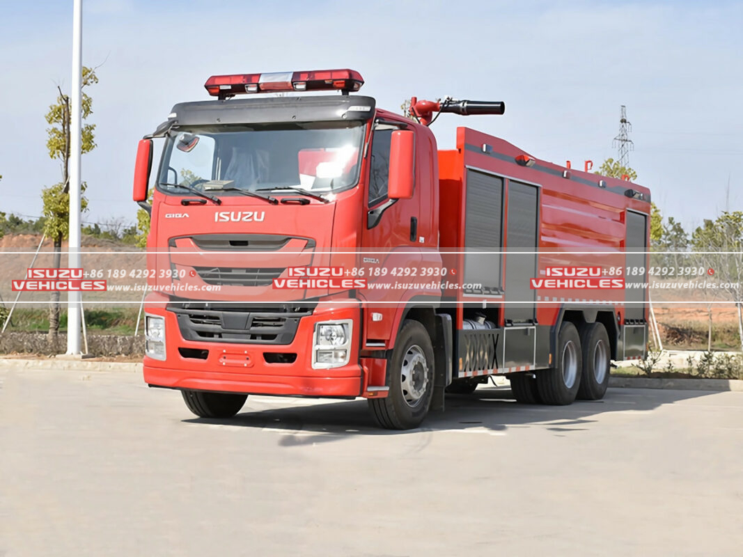 ISUZU Dry Powder and Foam Combined Fire Truck