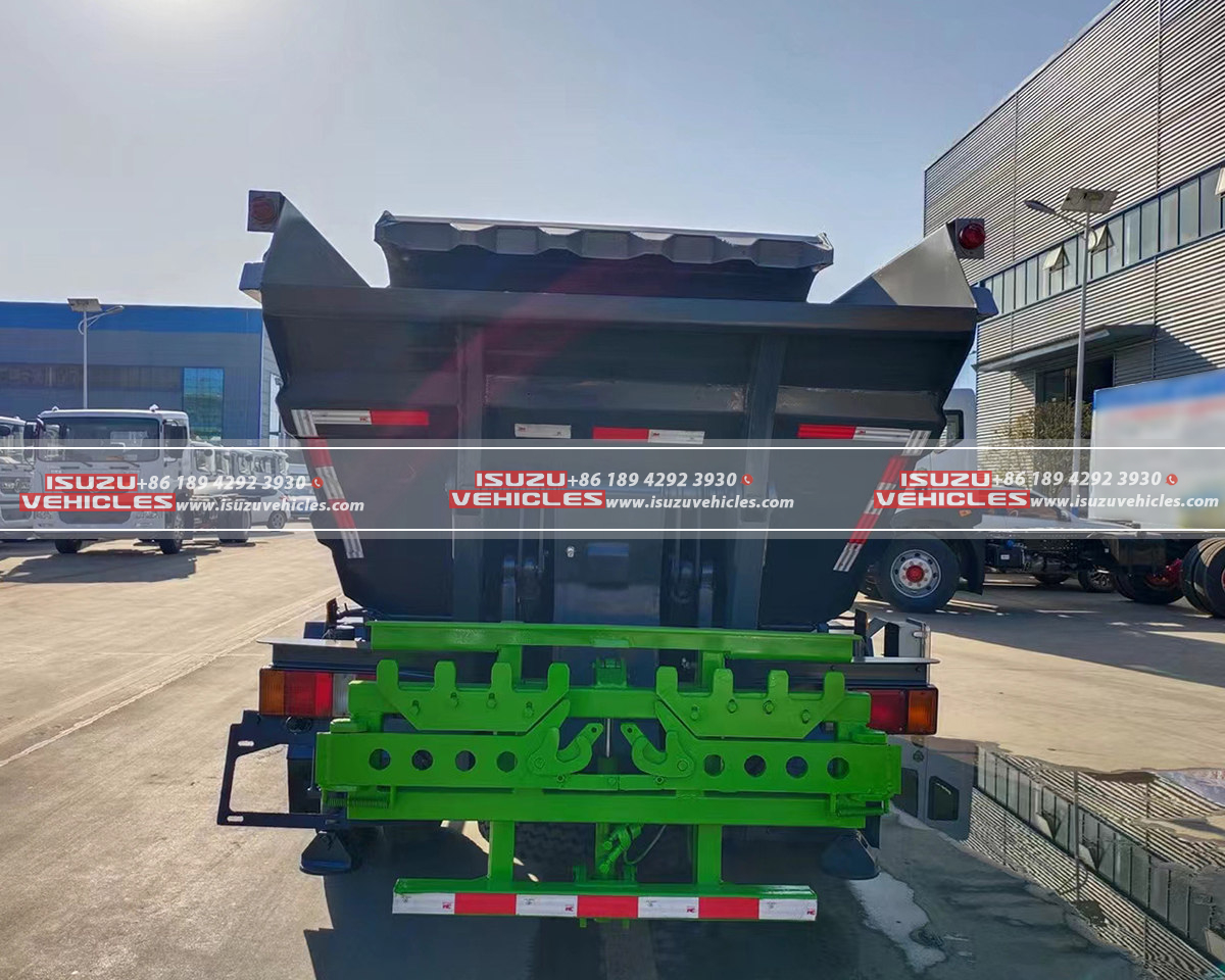ISUZU Dumper Garbage Collection Truck Back ISUZU Dumper Garbage Collection Truck Back