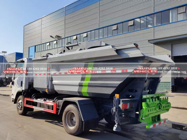 ISUZU Dumper Garbage Collection Truck Loader Back