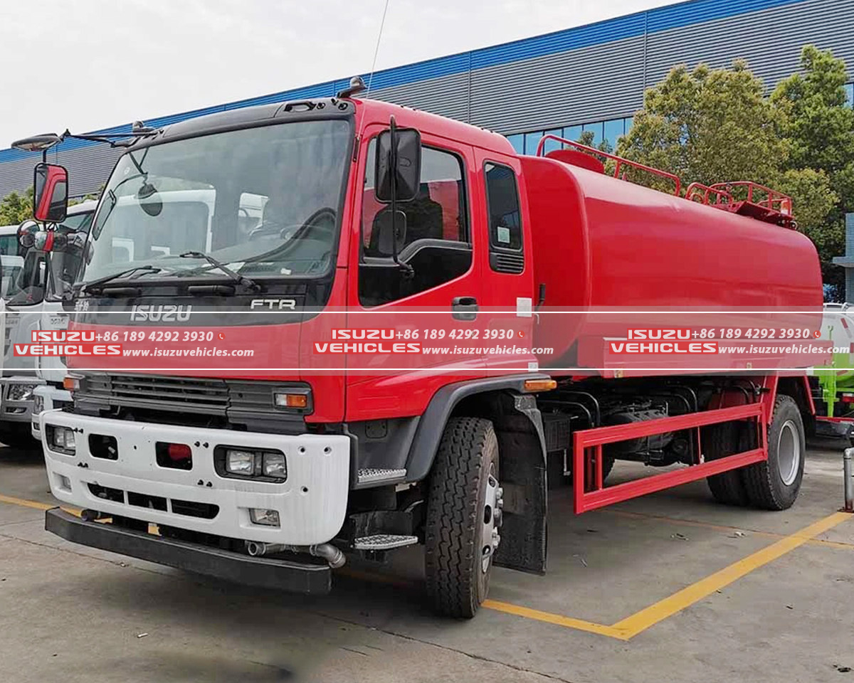 ISUZU FTR Municipal Watering Truck Front ISUZU FTR Municipal Watering Truck Front