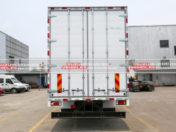 ISUZU GIGA 10 Meter Van Box Truck Back