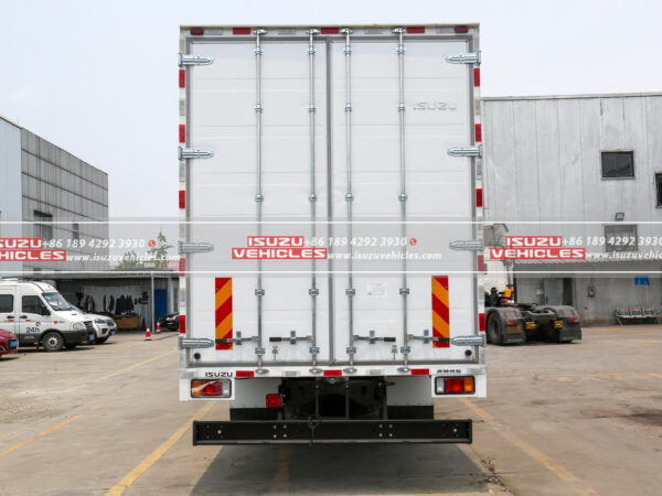 ISUZU GIGA 9.78 Meter Box Cargo Truck Back