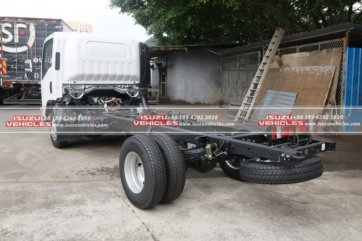 ISUZU KV600 Refrigerated Truck Chassis Back ISUZU KV600 Refrigerated Truck Chassis Back