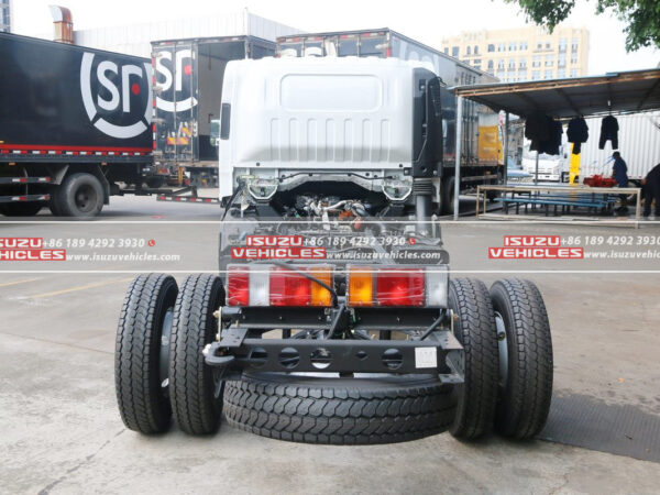 ISUZU KV600 Refrigerated Truck Chassis Very Back