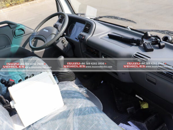 ISUZU Mini Street Sweeper Truck Cab