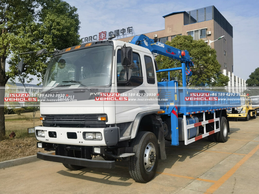 ISUZU Offroad Truck Mounted 5 Ton XCMG Crane