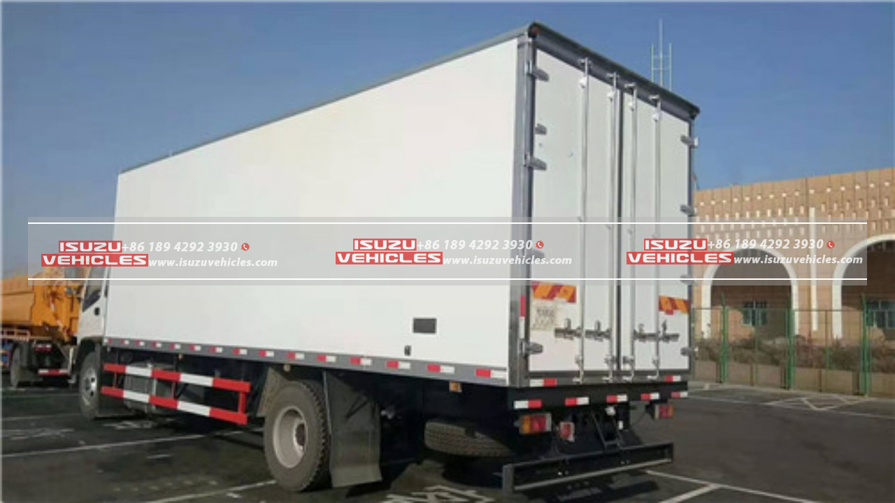 ISUZU Refrigerated Truck side(2)
