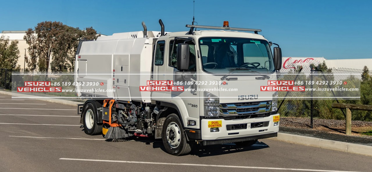 ISUZU Sweeper Truck (10)