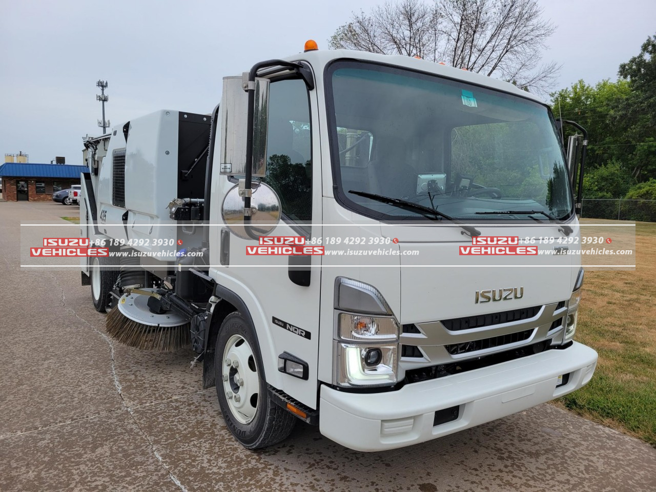 ISUZU Sweeper Trucks Roll Out in Guatemala: Cleaner Streets Ahead