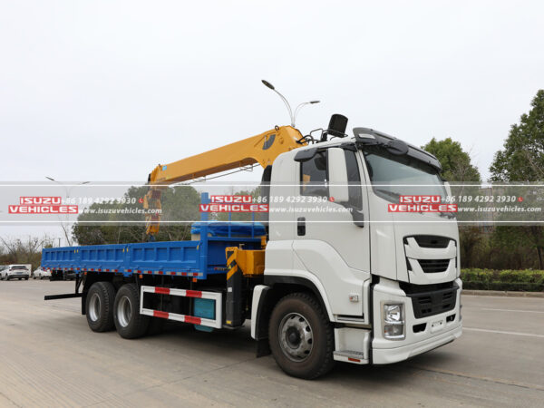 ISUZU Truck Mounted 12 Ton XCMG Crane