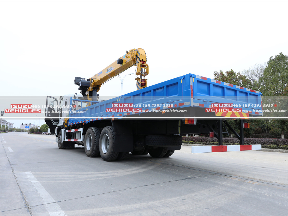 ISUZU Truck Mounted 12 Ton XCMG Crane Back Right ISUZU Truck Mounted 12 Ton XCMG Crane Back Right