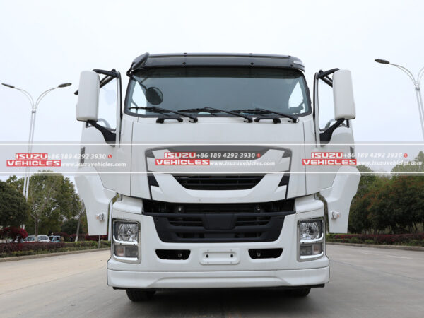 ISUZU Truck Mounted 12 Ton XCMG Crane Tractor