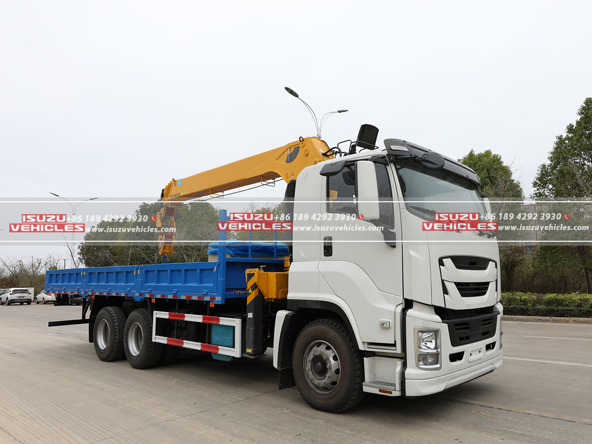 ISUZU Truck Mounted 12 Ton XCMG Crane ISUZU Truck Mounted 12 Ton XCMG Crane