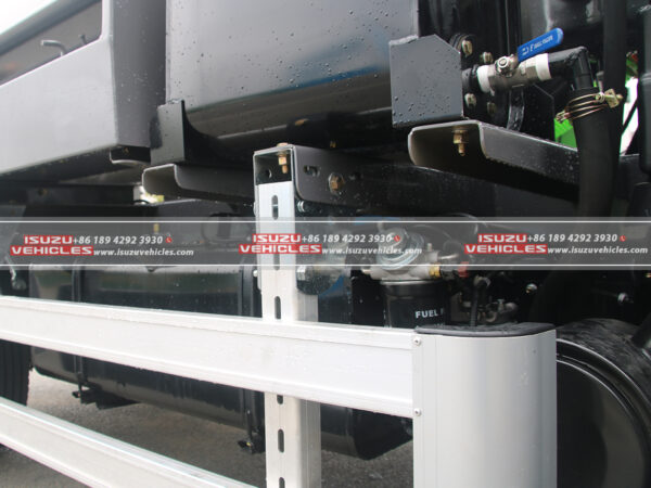 ISUZU Vacuum Sewer Truck Fuel Tank