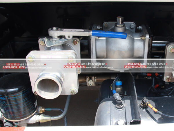ISUZU Water Tank Bowser Truck Inside Details