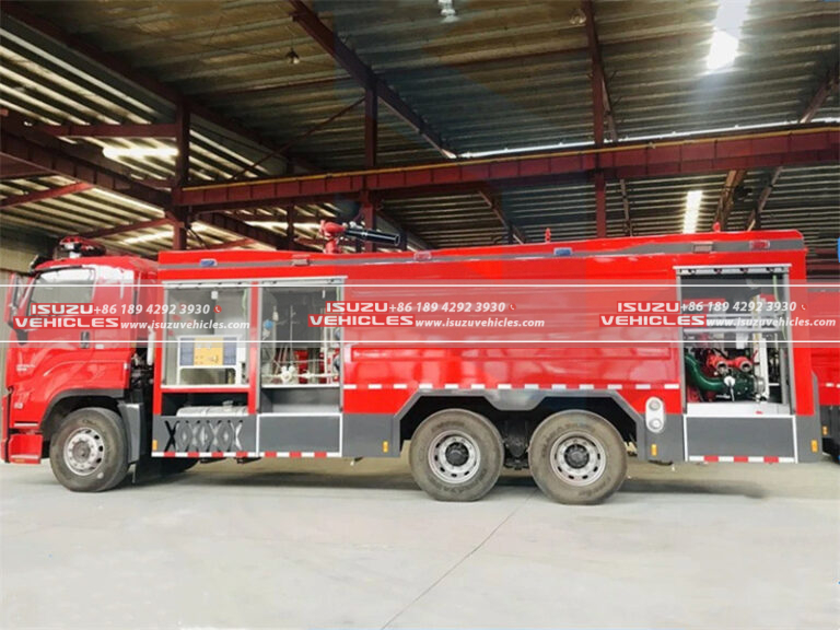 Tank Rescues A Fire Engine ISUZU Water Tank and Rescue Service Fire Fighting Truck - ISUZU Vehicles