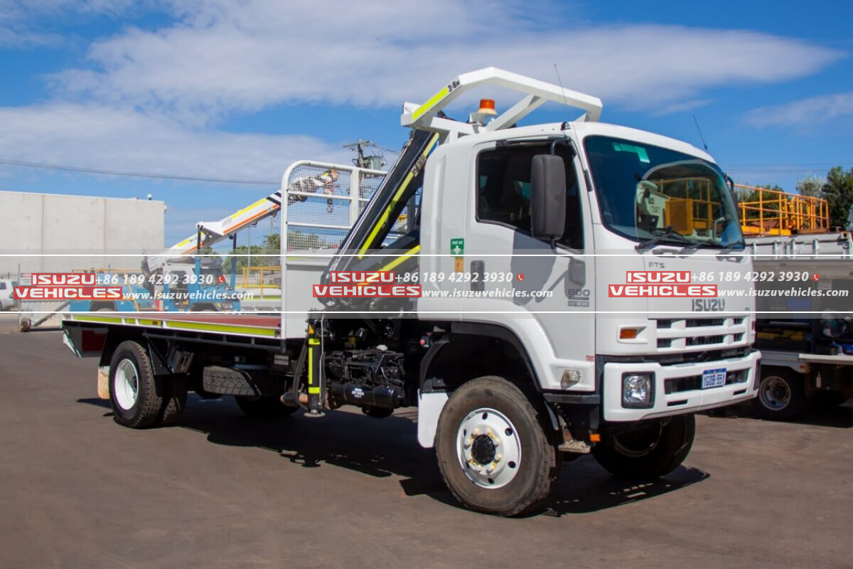 ISUZU crane truck (2)
