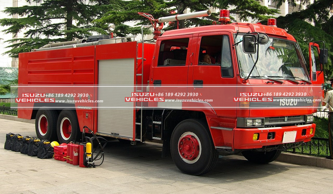 ISUZU fire truck (4)