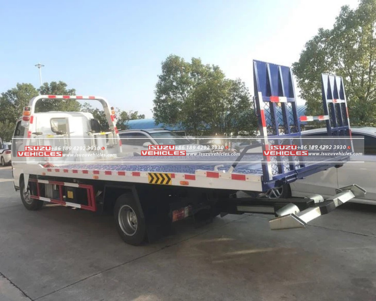 ISUZU tow truck (2)