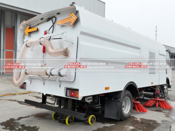 ISUZU 6 CBM Road Sweeper Truck Back