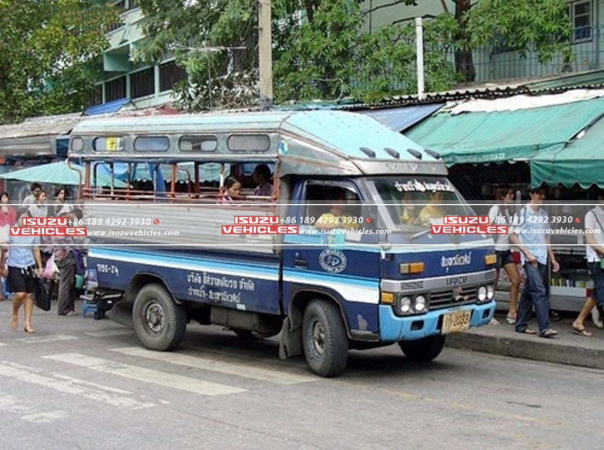 the 3rd Generation of ISUZU ELF Truck 4BC2