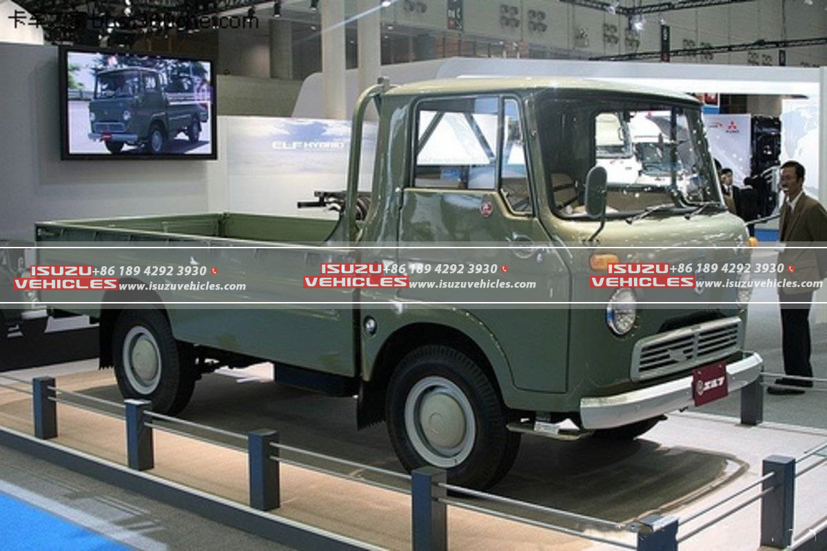 the First Generation of ISUZU ELF Truck