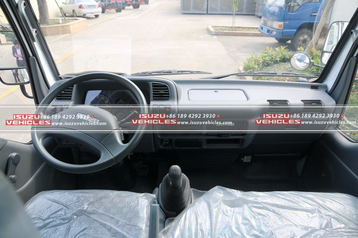 ISUZU 600P 3 Meter Caged Box Truck Cab ISUZU 600P 3 Meter Caged Box Truck Cab