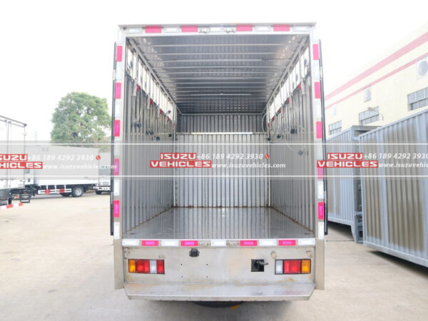ISUZU 600P 3 Meter Caged Box Truck Inside the Cage