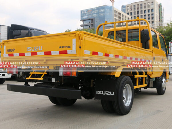 ISUZU 600P 3.2 Meter 130 Horsepower Cargo Truck Right Back