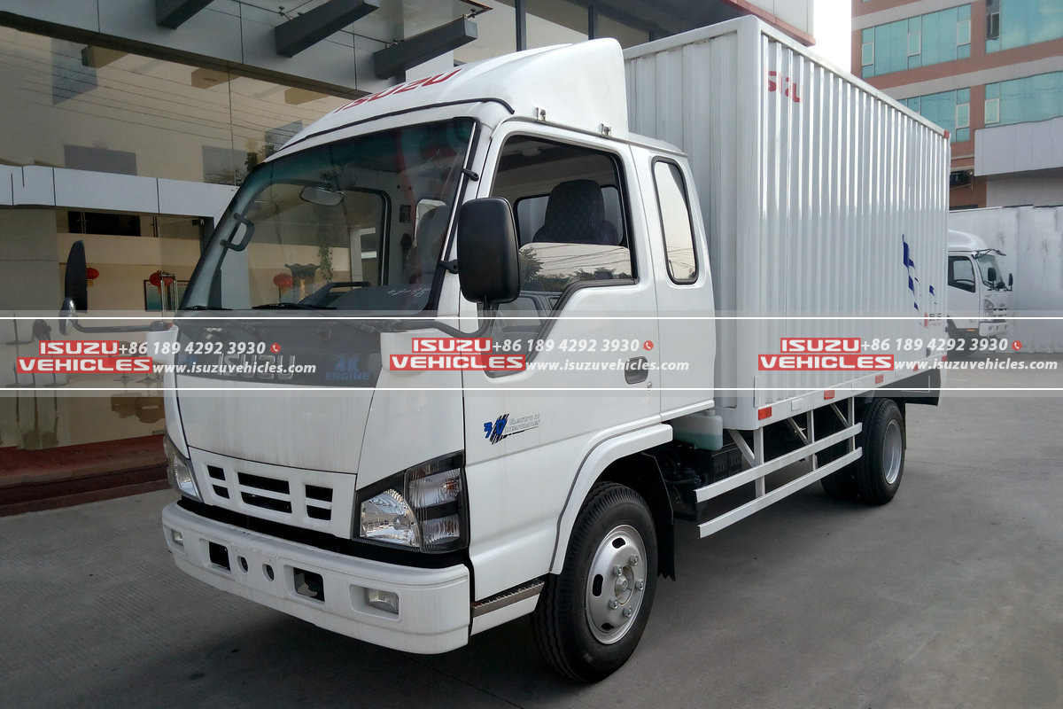 ISUZU 600P 3.8 Meter Box Truck Side ISUZU 600P 3.8 Meter Box Truck Side
