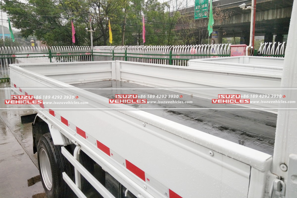 ISUZU 600P 3.8 Meter Cargo Truck Body ISUZU 600P 3.8 Meter Cargo Truck Body