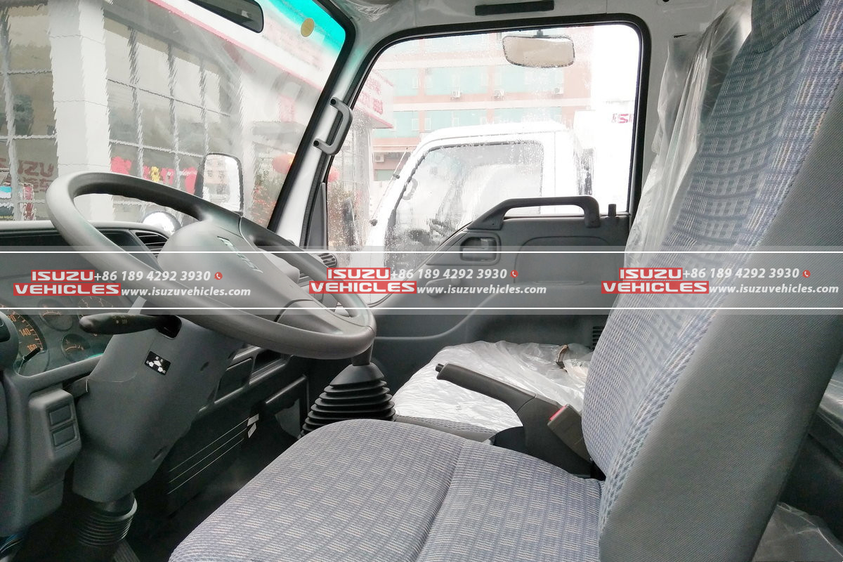 ISUZU 600P 3.8 Meter Cargo Truck Cab ISUZU 600P 3.8 Meter Cargo Truck Cab