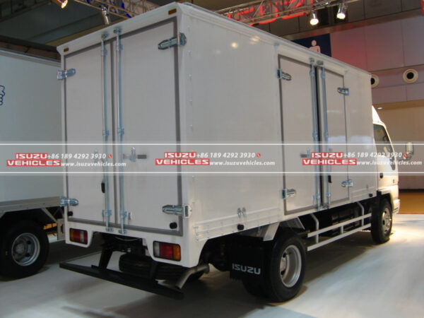 ISUZU 600P 5.1 Meter Van Box Truck Left