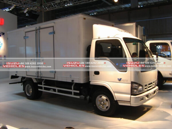 ISUZU 600P 5.1 Meter Van Box Truck Right