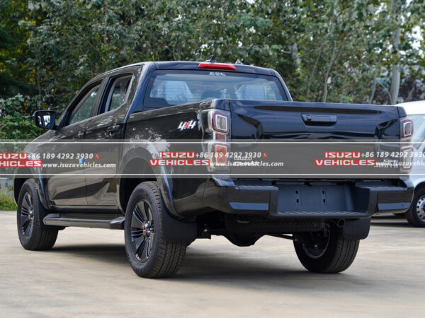 ISUZU D-MAX V-CROSS 1.9T Pickup Truck Side Back