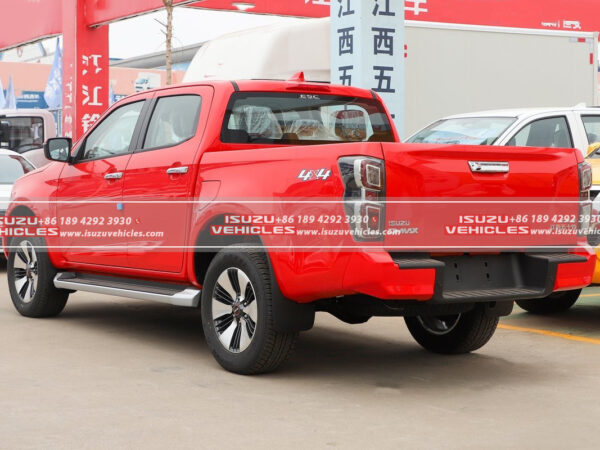 ISUZU D-Max 1.5T Double Cab Pickup Truck Left