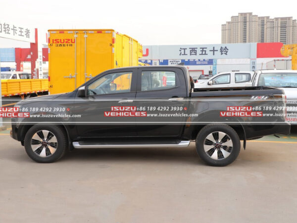 ISUZU D-Max 4*4 AMT ピックアップトラック - ISUZU車