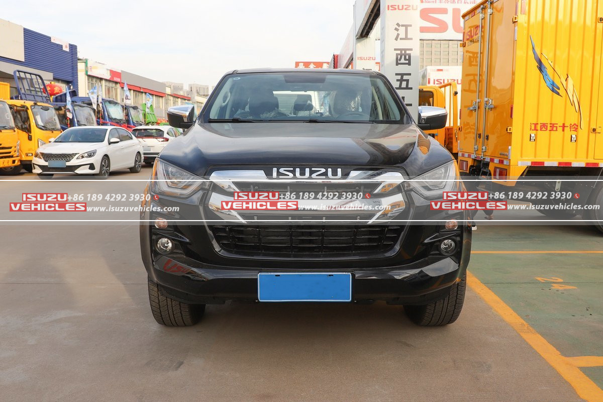 ISUZU D-Max 4X4 AMT Pickup Truck Head ISUZU D-Max 4X4 AMT Pickup Truck Head