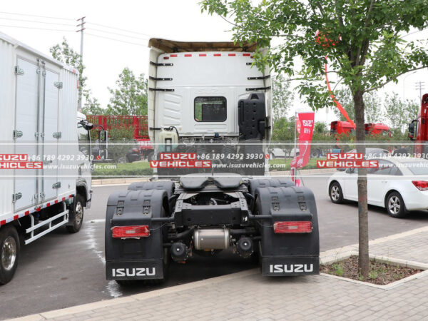 ISUZU GIGA 64 Tractor Truck Back Side