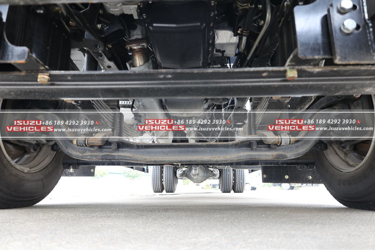 ISUZU GIGA 7.6 Meter Van Box Truck Chassis ISUZU GIGA 7.6 Meter Van Box Truck Chassis