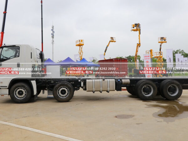 ISUZU GIGA 8X4 520 Horsepower Truck Chassis Body