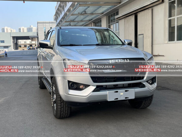 ISUZU T30 3.0 Manual Pickup Truck Side