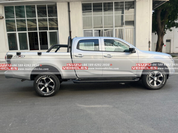 ISUZU T30 3.0 Manual Pickup Truck Side Body