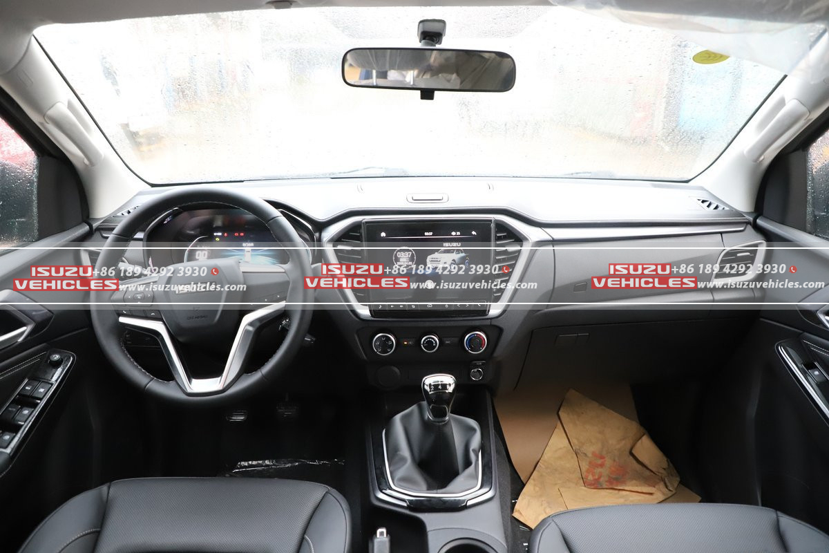 ISUZU T30 3.0T 143 Horsepower Pickup Truck Cab ISUZU T30 3.0T 143 Horsepower Pickup Truck Cab