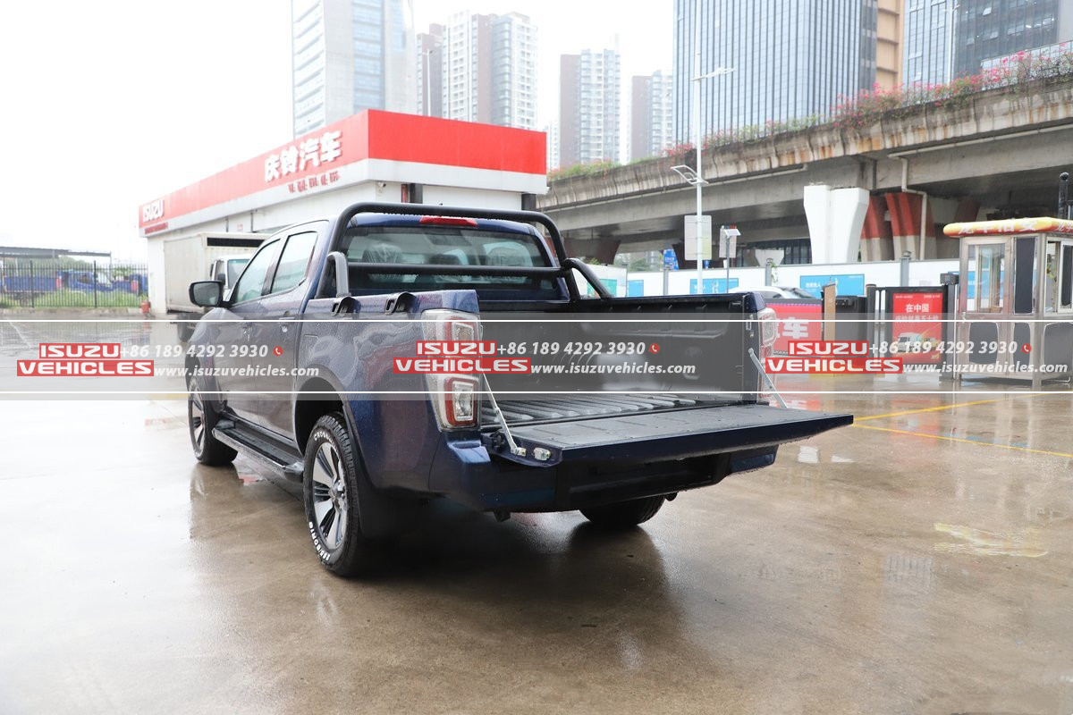 ISUZU T30 3.0T 143 Horsepower Pickup Truck Upper Body ISUZU T30 3.0T 143 Horsepower Pickup Truck Upper Body