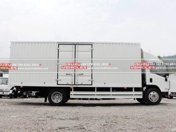 ISUZU 700P 7 Meter Cargo Truck Body