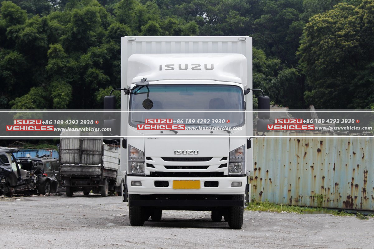ISUZU 700P 7 Meter Cargo Truck Tractor ISUZU 700P 7 Meter Cargo Truck Tractor