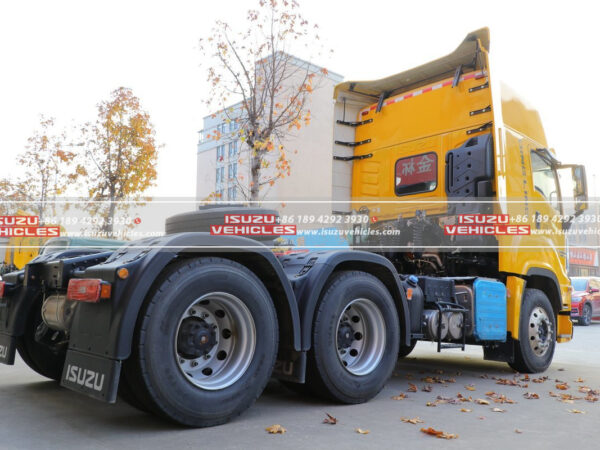 ISUZU GIGA 6×4 460 Horsepower Tractor Truck Back